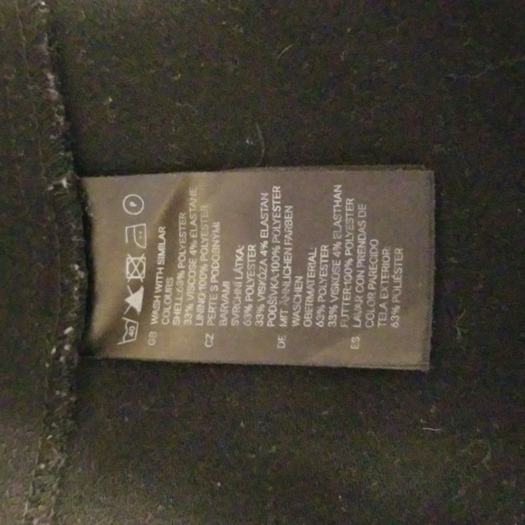 Elegant Little Black Dress - Picture 14 of 15